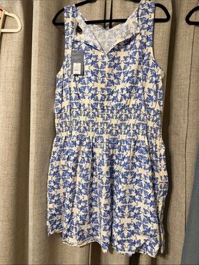 Blue & White Floral Sleeveless Smocked Waist Sleeveless Dress XL